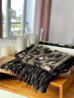 Shop Echarpe Marron Vert Kaki Catalina Femmes Echarpe & Tour De Cou