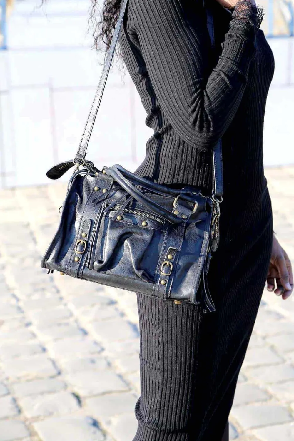 Shop Sac Noir Eloane Midi Femmes Sac Porte Epaule Avec Sangle
